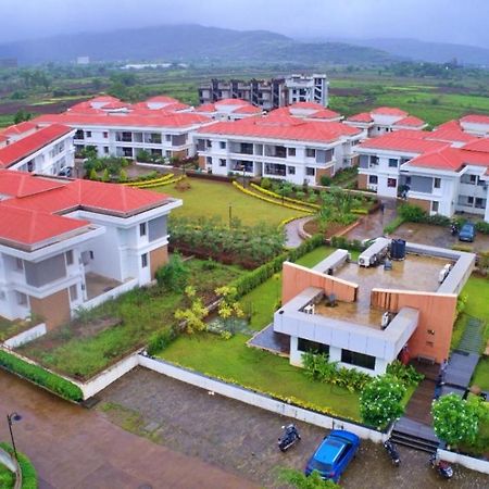 Mizzle Apartment Lonavala Luaran gambar