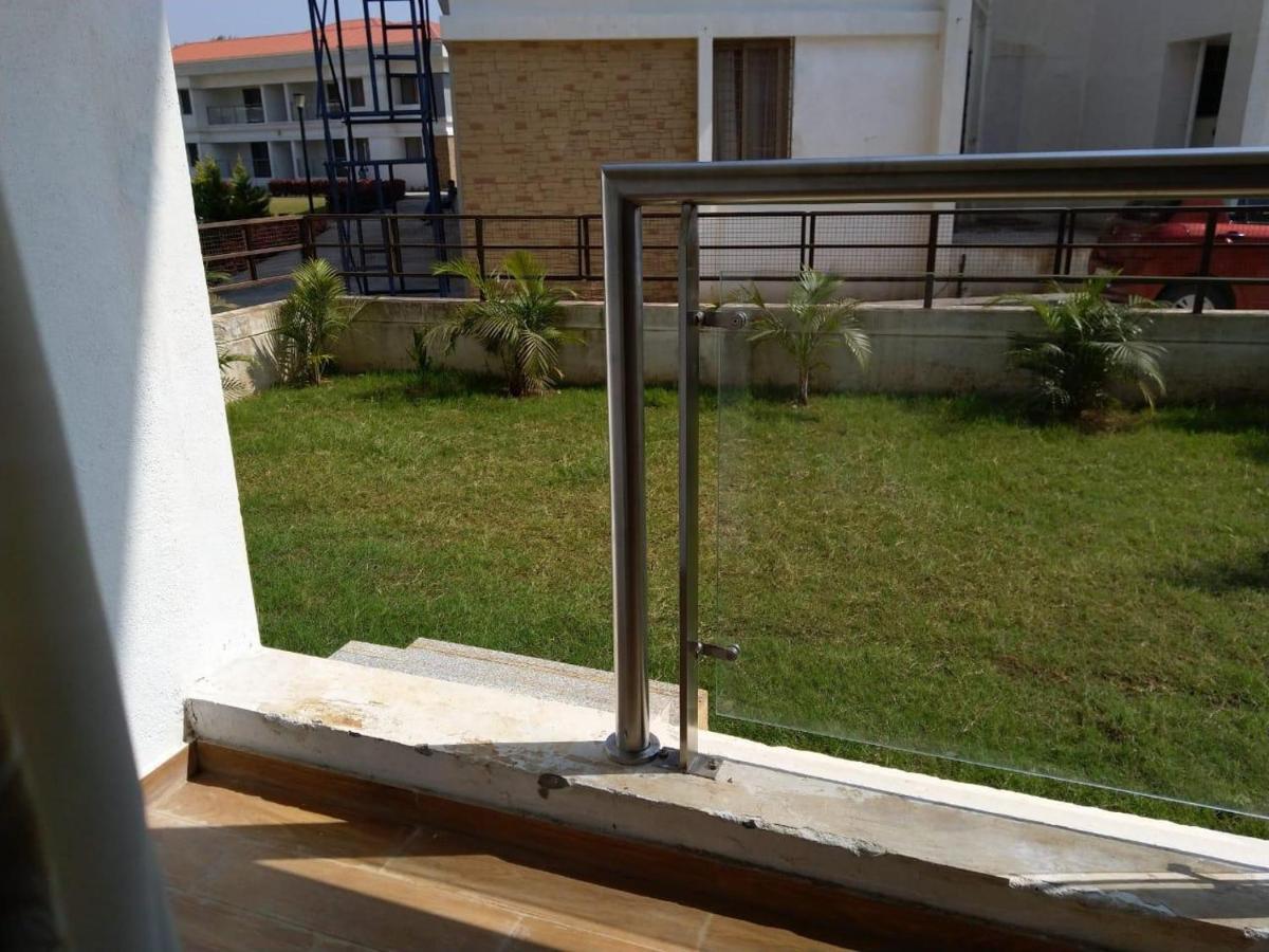 Mizzle Apartment Lonavala Luaran gambar