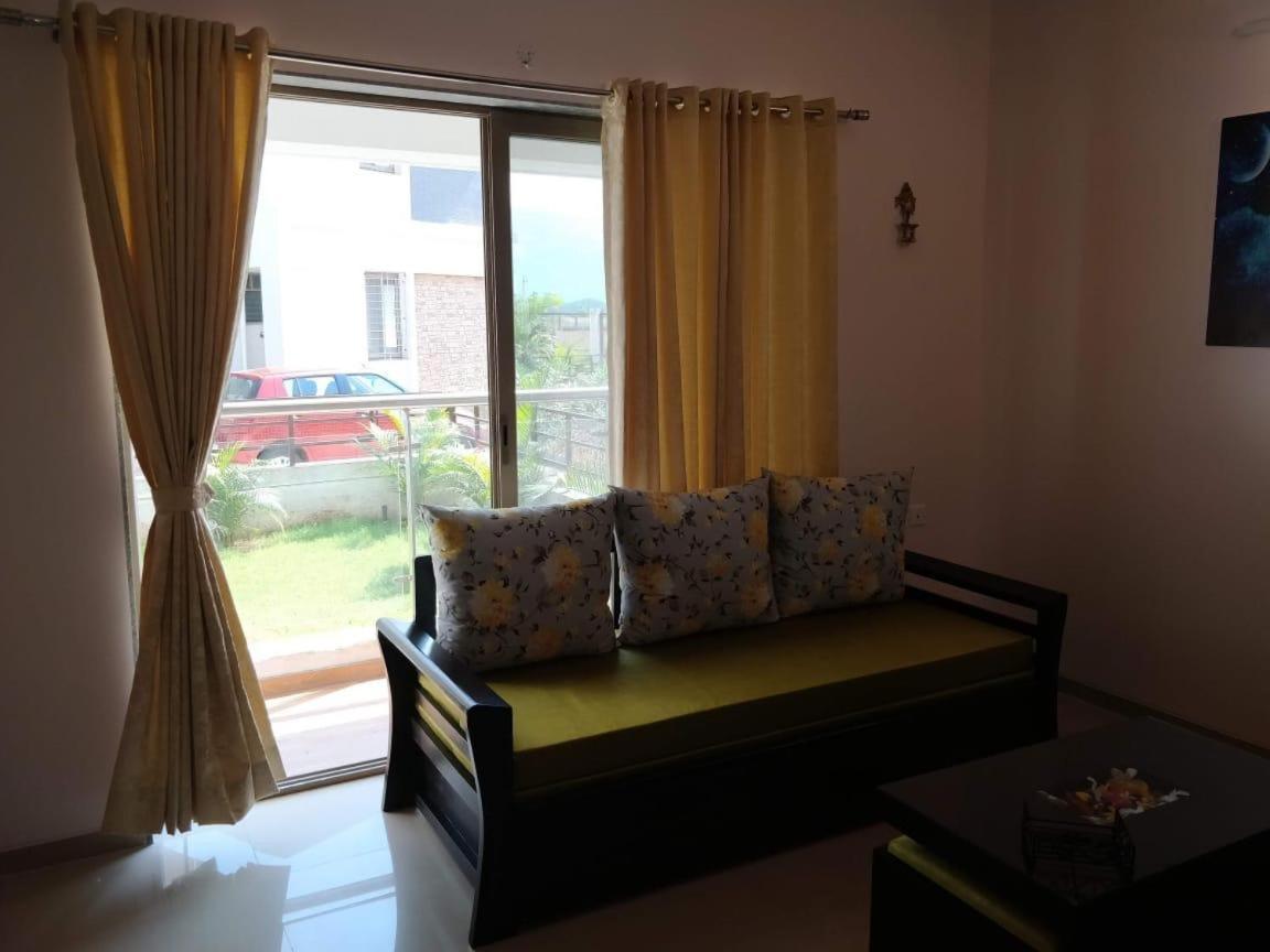 Mizzle Apartment Lonavala Luaran gambar