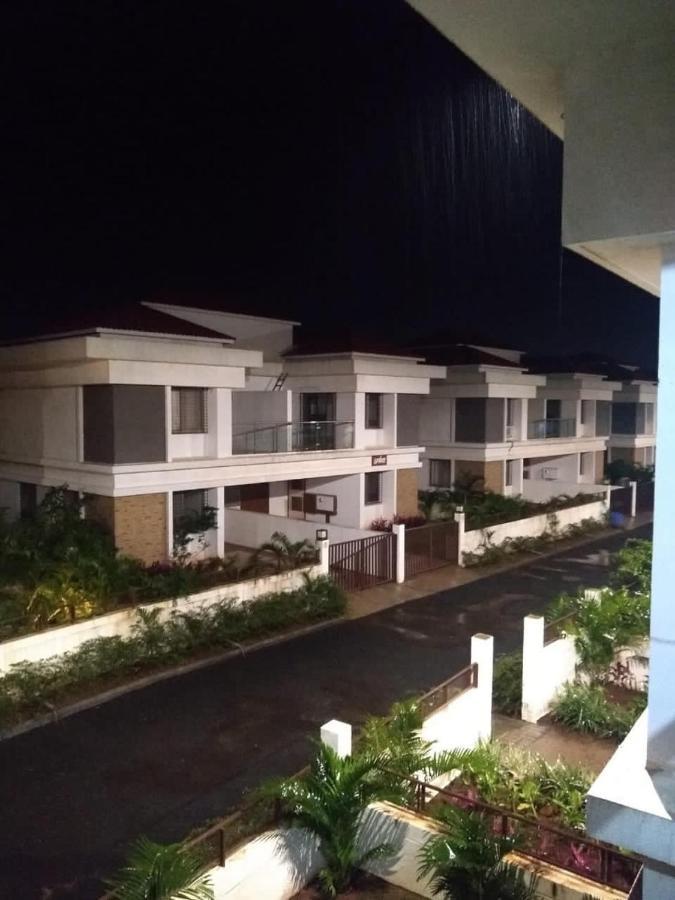 Mizzle Apartment Lonavala Luaran gambar