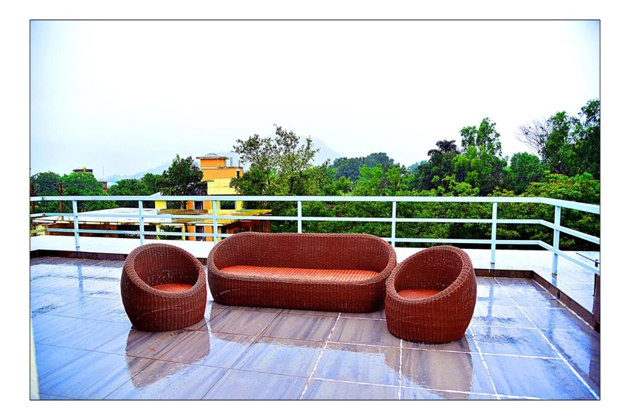 Mizzle Apartment Lonavala Luaran gambar