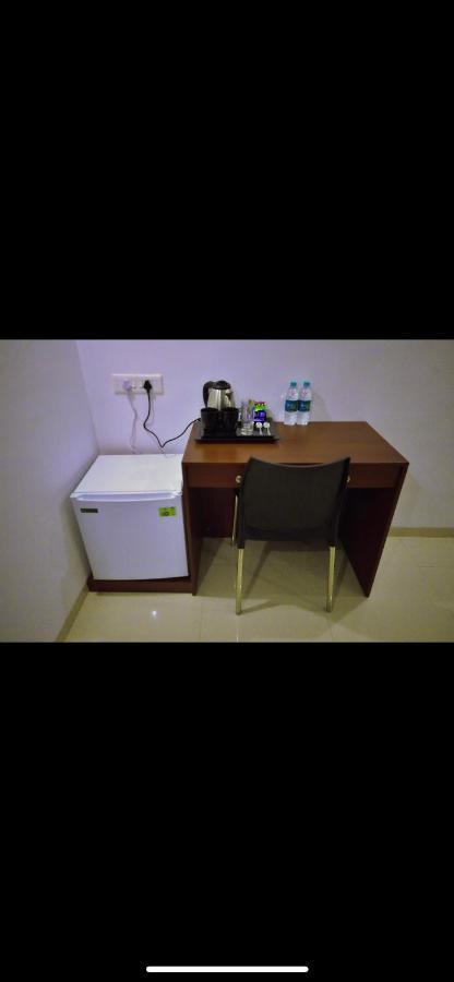 Mizzle Apartment Lonavala Luaran gambar