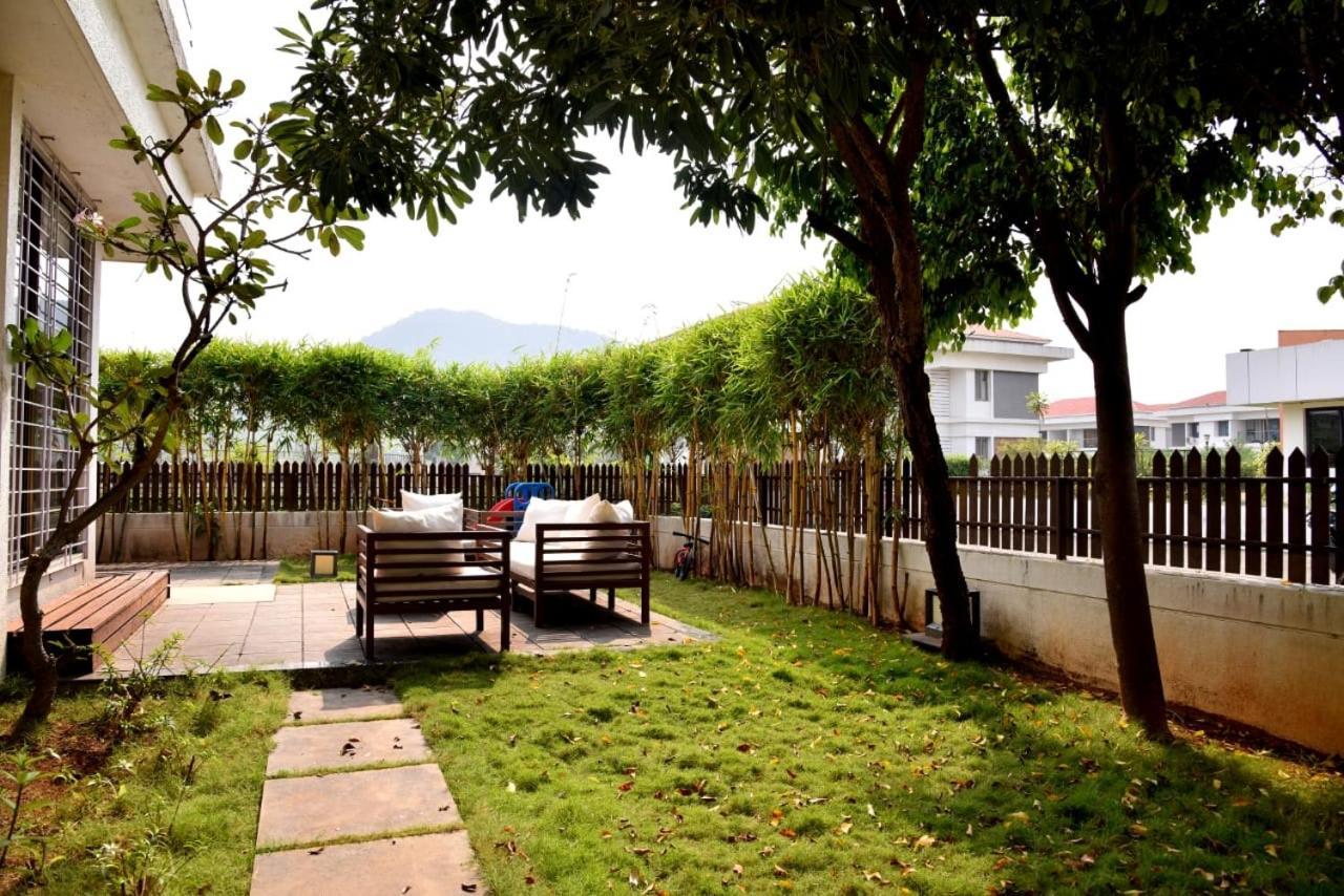Mizzle Apartment Lonavala Luaran gambar